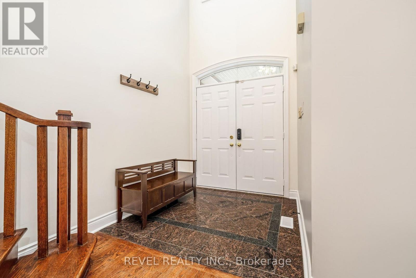 62 Mcnally Street, Halton Hills (Georgetown), Ontario  L7G 6E2 - Photo 6 - W13063942