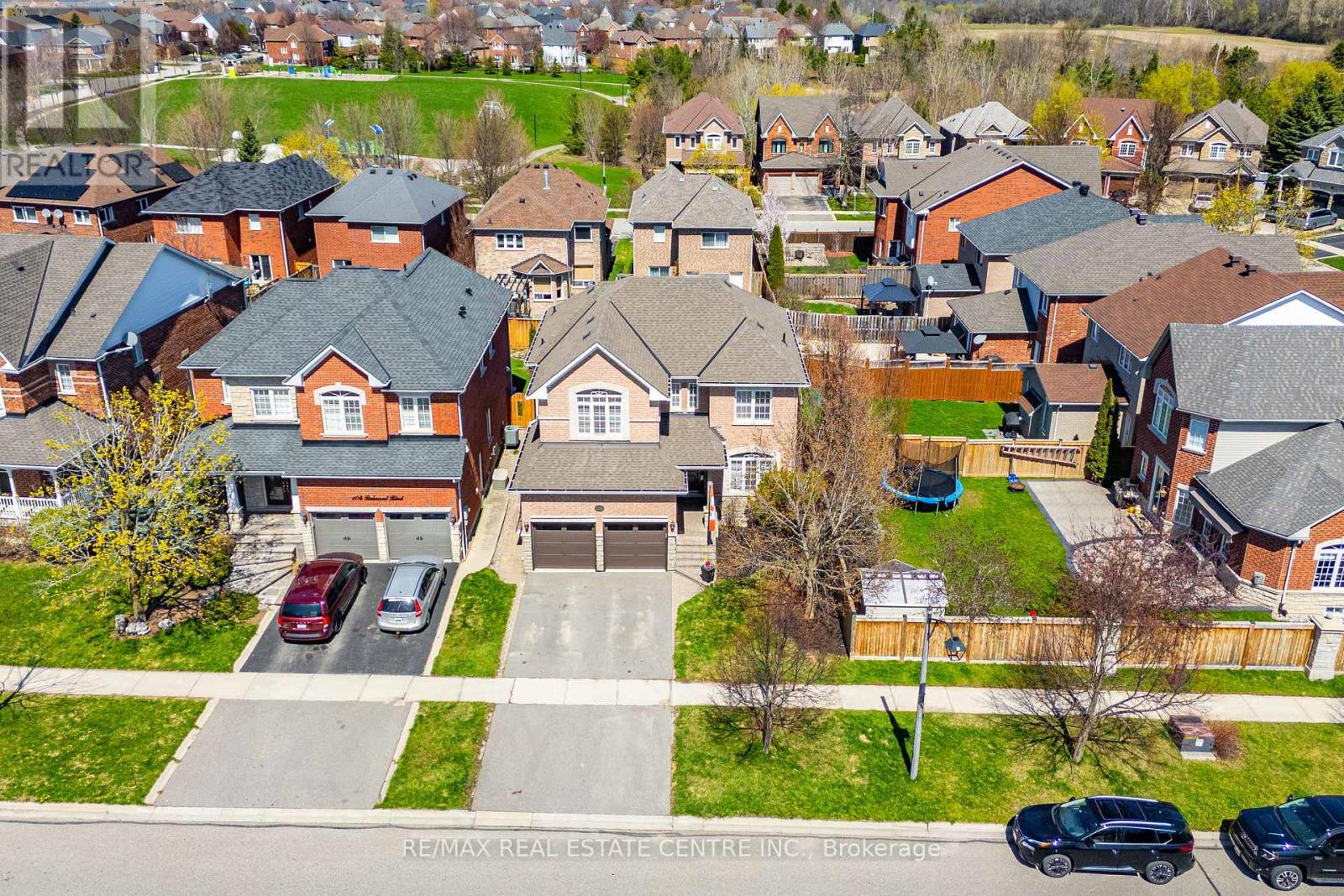 106 Belmont Boulevard, Halton Hills (Georgetown), Ontario  L7G 6E3 - Photo 4 - W13067626