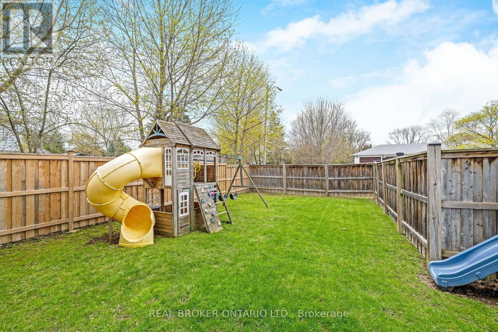 3 Allen Road, Halton Hills (Georgetown), Ontario  L7G 1M7 - Photo 32 - W13068054