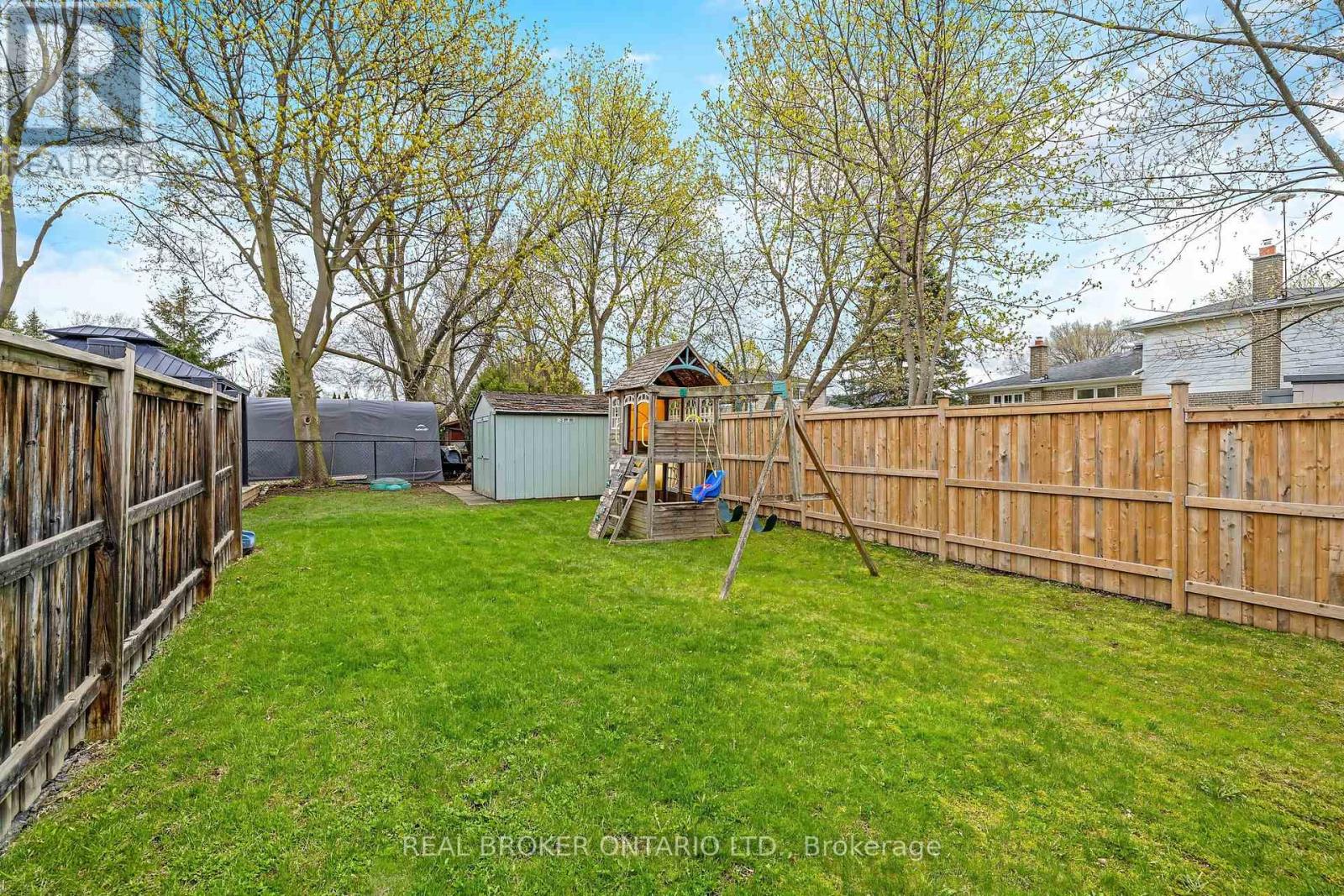 3 Allen Road, Halton Hills (Georgetown), Ontario  L7G 1M7 - Photo 33 - W13068054
