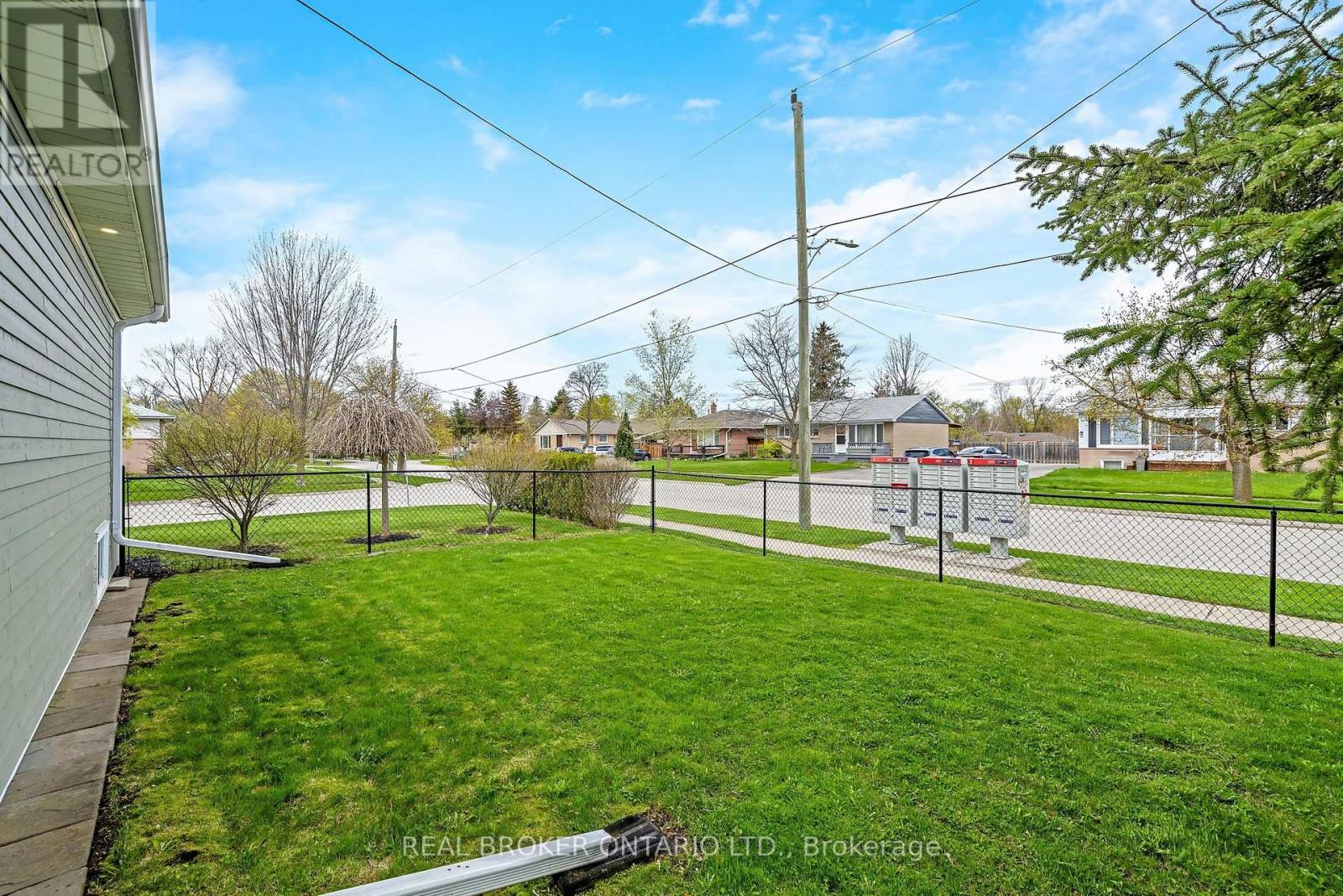 3 Allen Road, Halton Hills (Georgetown), Ontario  L7G 1M7 - Photo 36 - W13068054