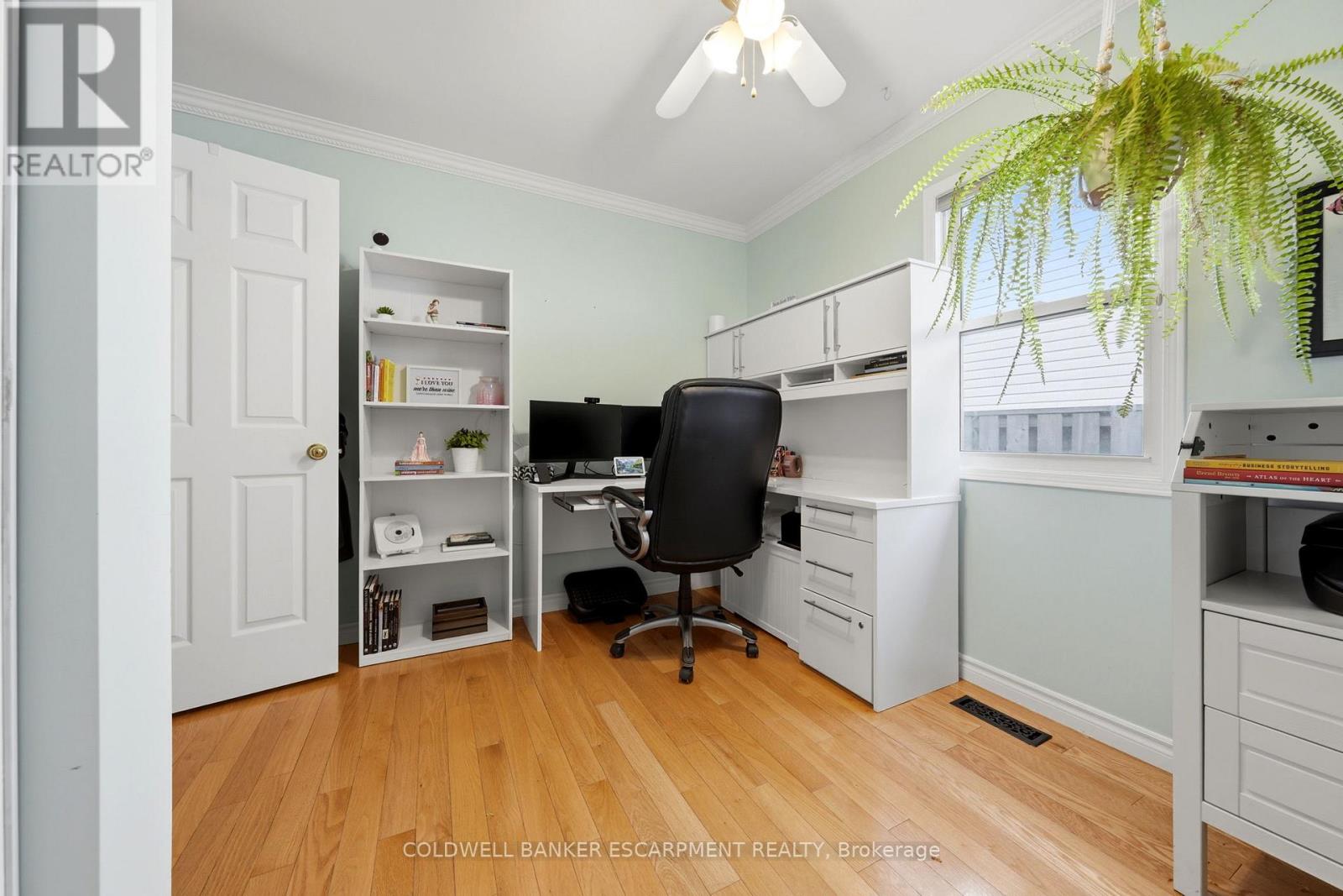 58 Dairy Drive, Halton Hills (Ac Acton), Ontario  L7J 2Y1 - Photo 24 - W13068424