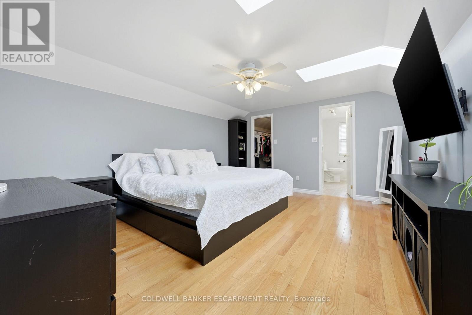 58 Dairy Drive, Halton Hills (Ac Acton), Ontario  L7J 2Y1 - Photo 26 - W13068424
