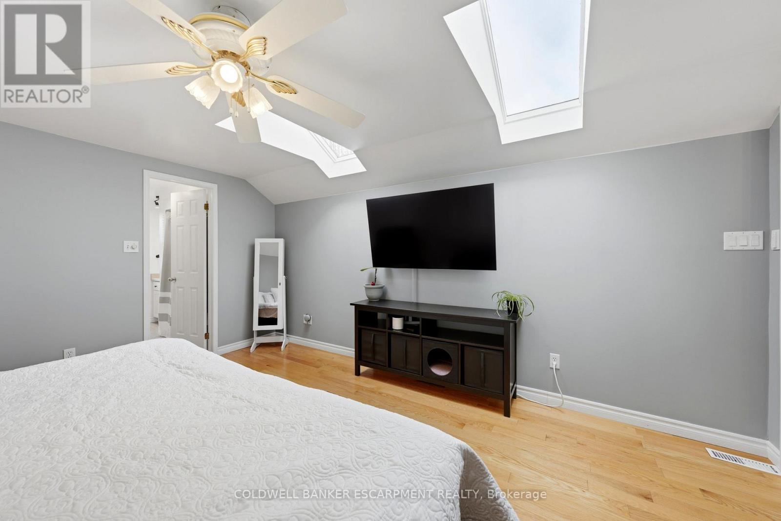 58 Dairy Drive, Halton Hills (Ac Acton), Ontario  L7J 2Y1 - Photo 27 - W13068424