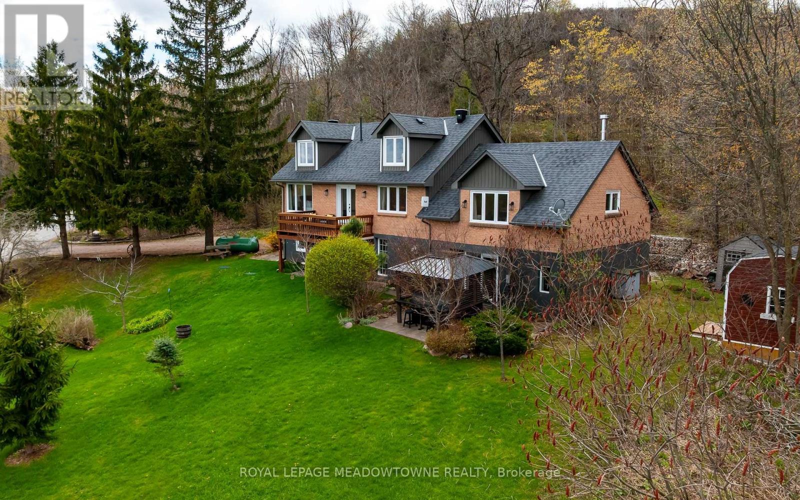 15585 Clayhill Road, Halton Hills (Rural Halton Hills), Ontario  L7G 4S8 - Photo 5 - W13074242