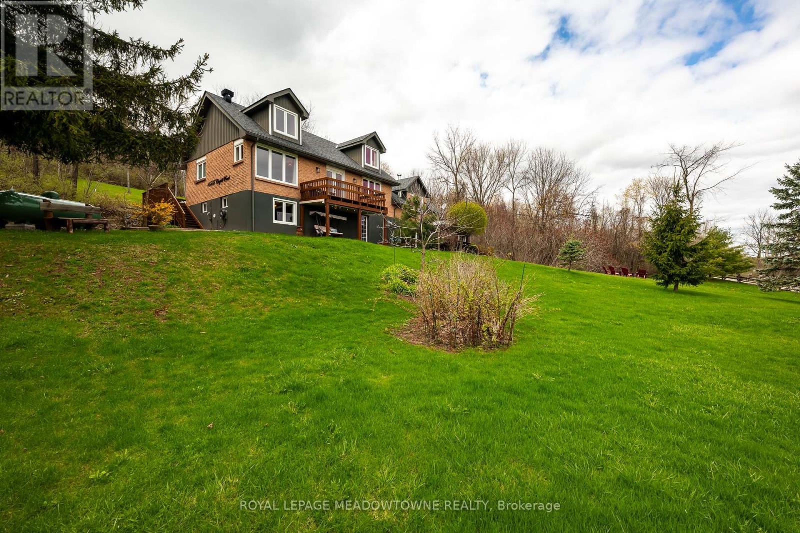 15585 Clayhill Road, Halton Hills (Rural Halton Hills), Ontario  L7G 4S8 - Photo 7 - W13074242