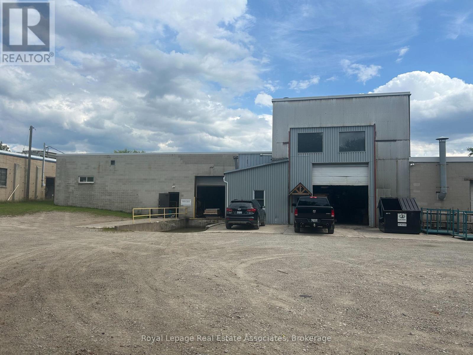 153 Perth Street, Halton Hills (Ac Acton), Ontario  L7J 1C9 - Photo 16 - W13076678