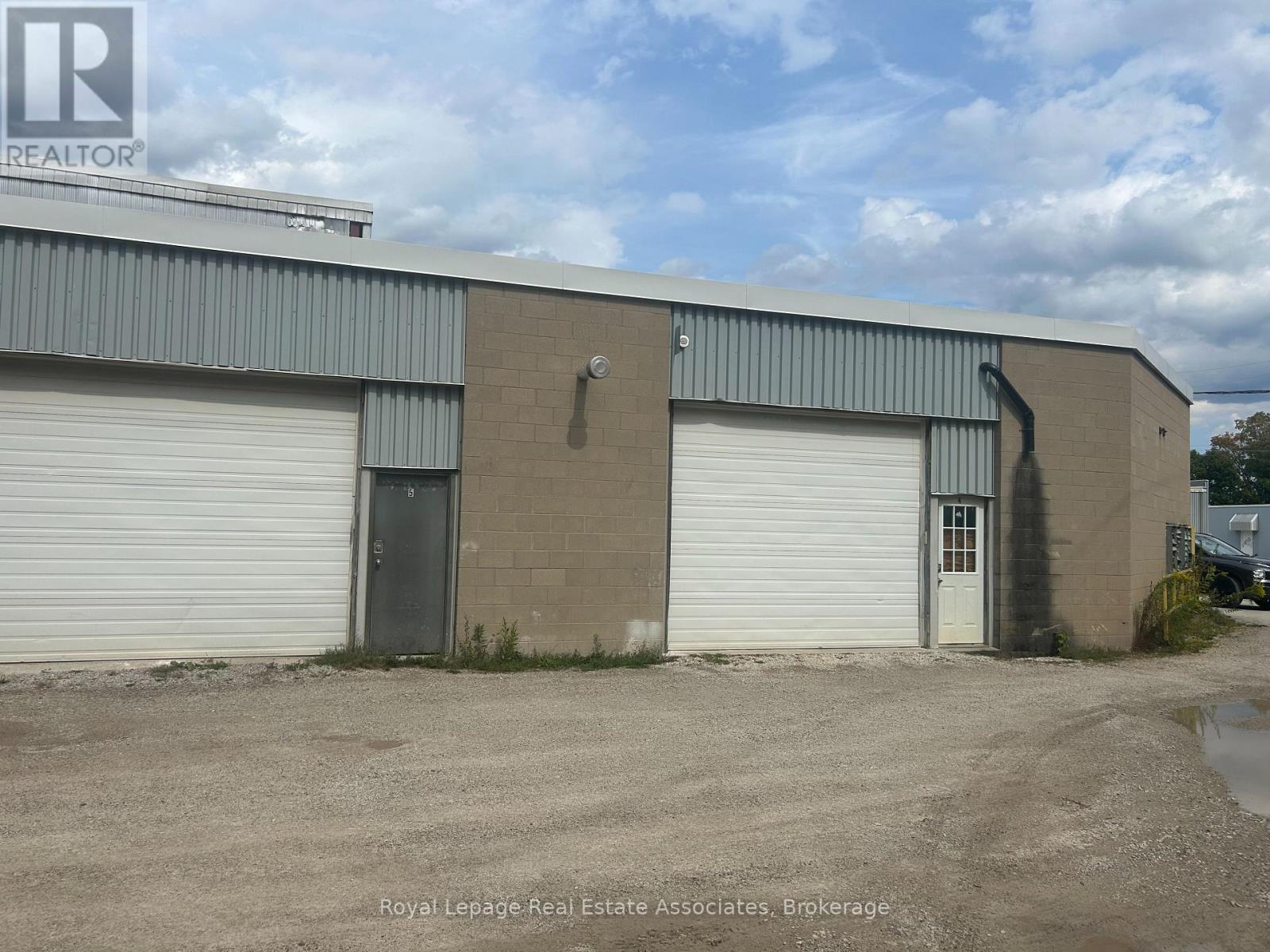 153 Perth Street, Halton Hills (Ac Acton), Ontario  L7J 1C9 - Photo 20 - W13076678