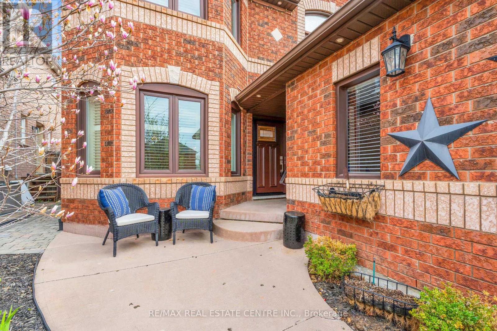 48 Chester Crescent, Halton Hills (Georgetown), Ontario  L7G 5W5 - Photo 4 - W13082992
