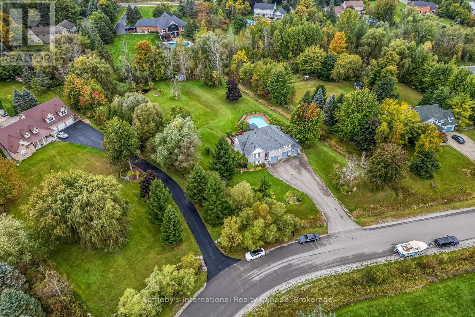 2091 Country Lane Court, Milton (Moffat), Ontario  L0P 1J0 - Photo 2 - W13085288