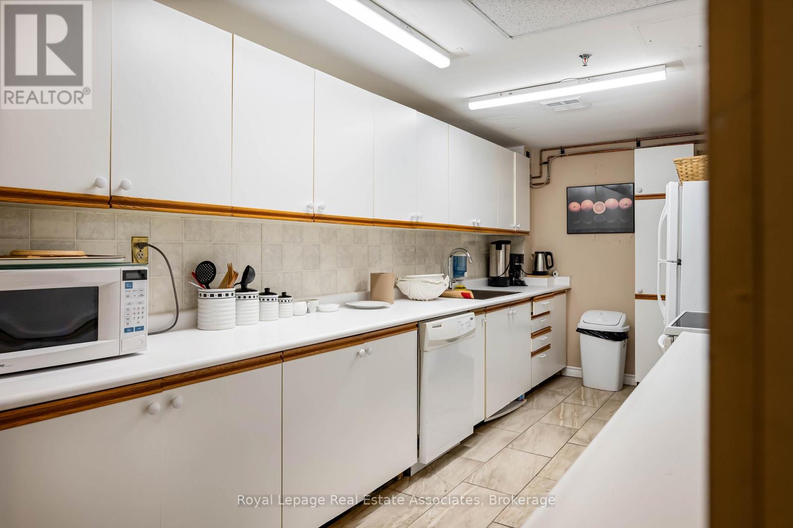 1402 - 20 Mcfarlane Drive, Halton Hills (Georgetown), Ontario  L7G 5J8 - Photo 41 - W13090778