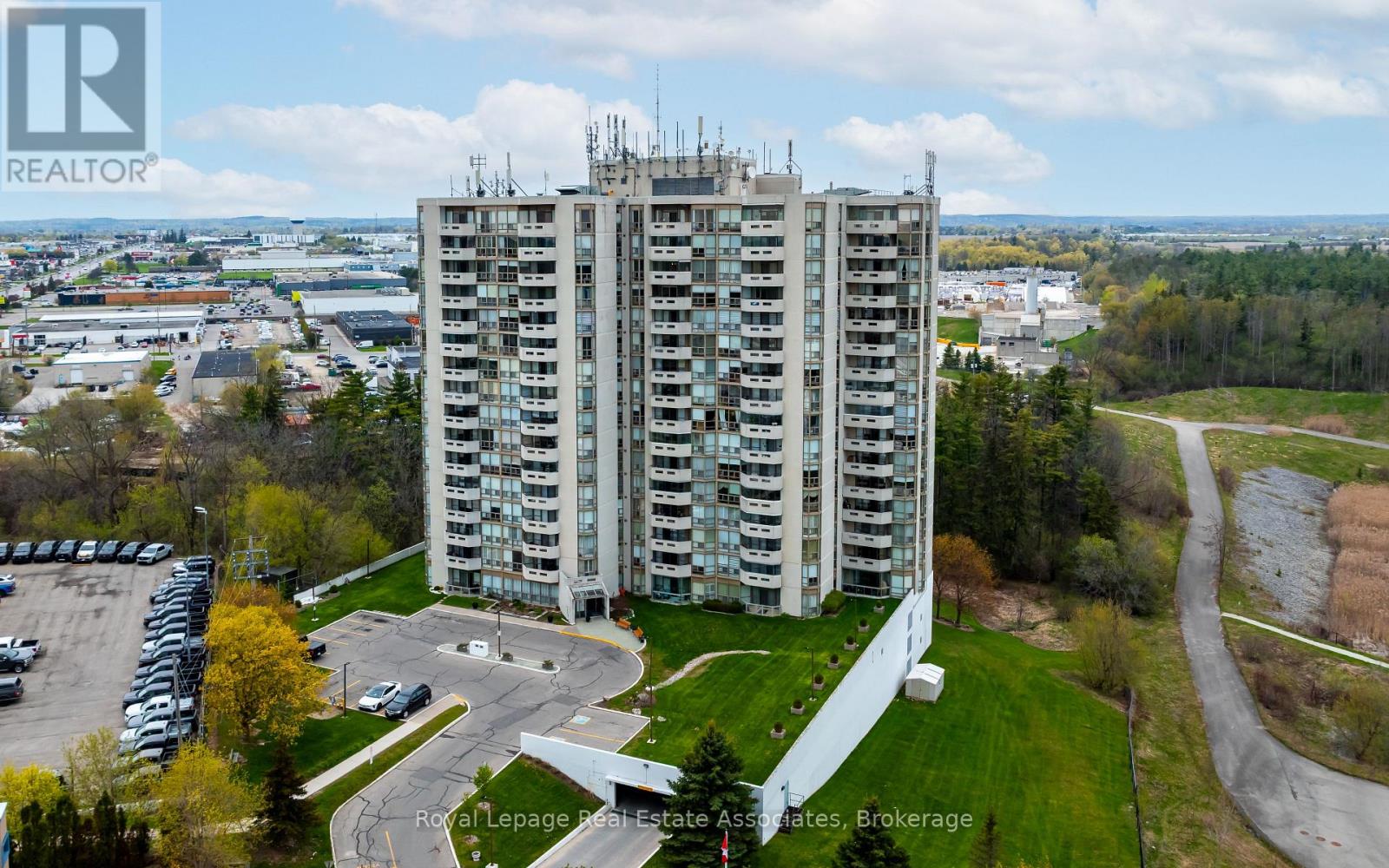 1402 - 20 Mcfarlane Drive, Halton Hills (Georgetown), Ontario  L7G 5J8 - Photo 48 - W13090778