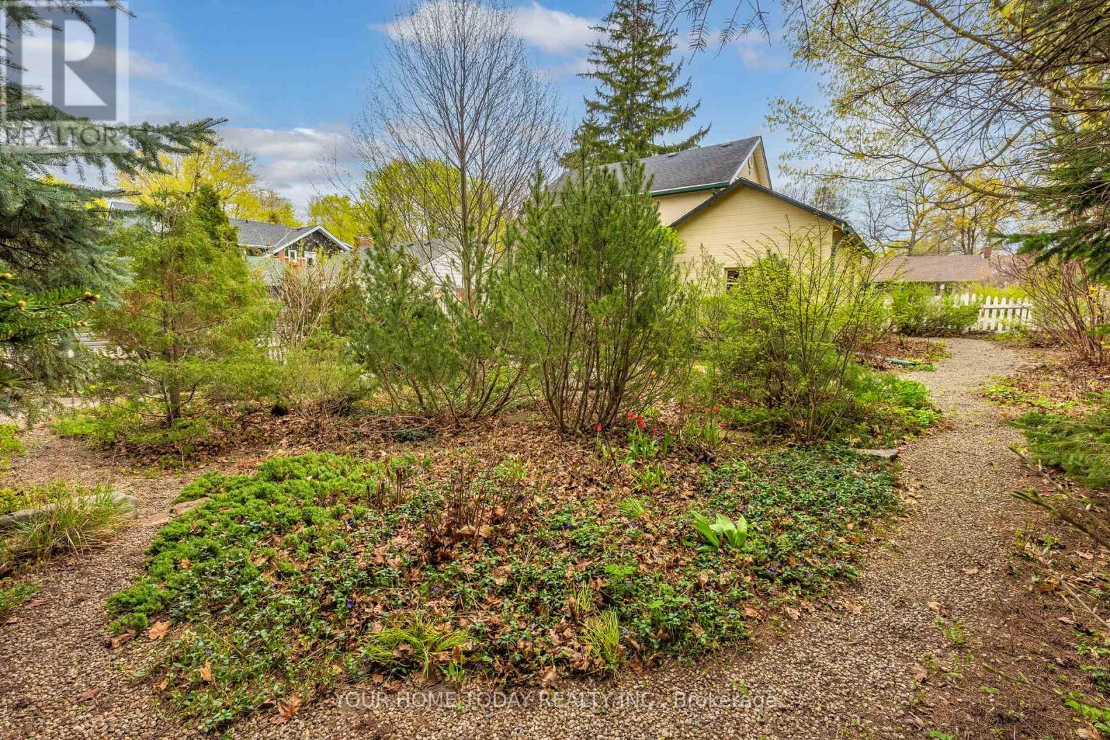 15 Albert Street, Halton Hills (Georgetown), Ontario  L7G 2A8 - Photo 30 - W13090932