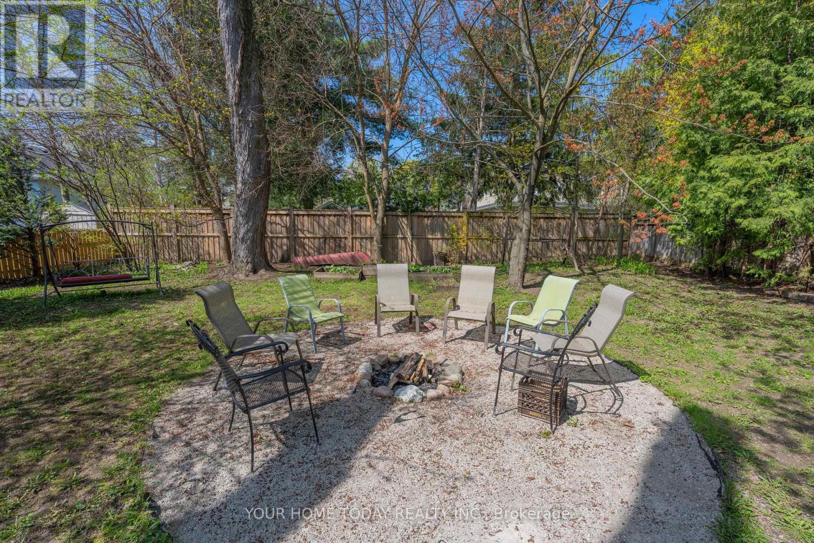 20 Elgin Street, Halton Hills (Georgetown), Ontario  L7G 3M3 - Photo 46 - W13091556