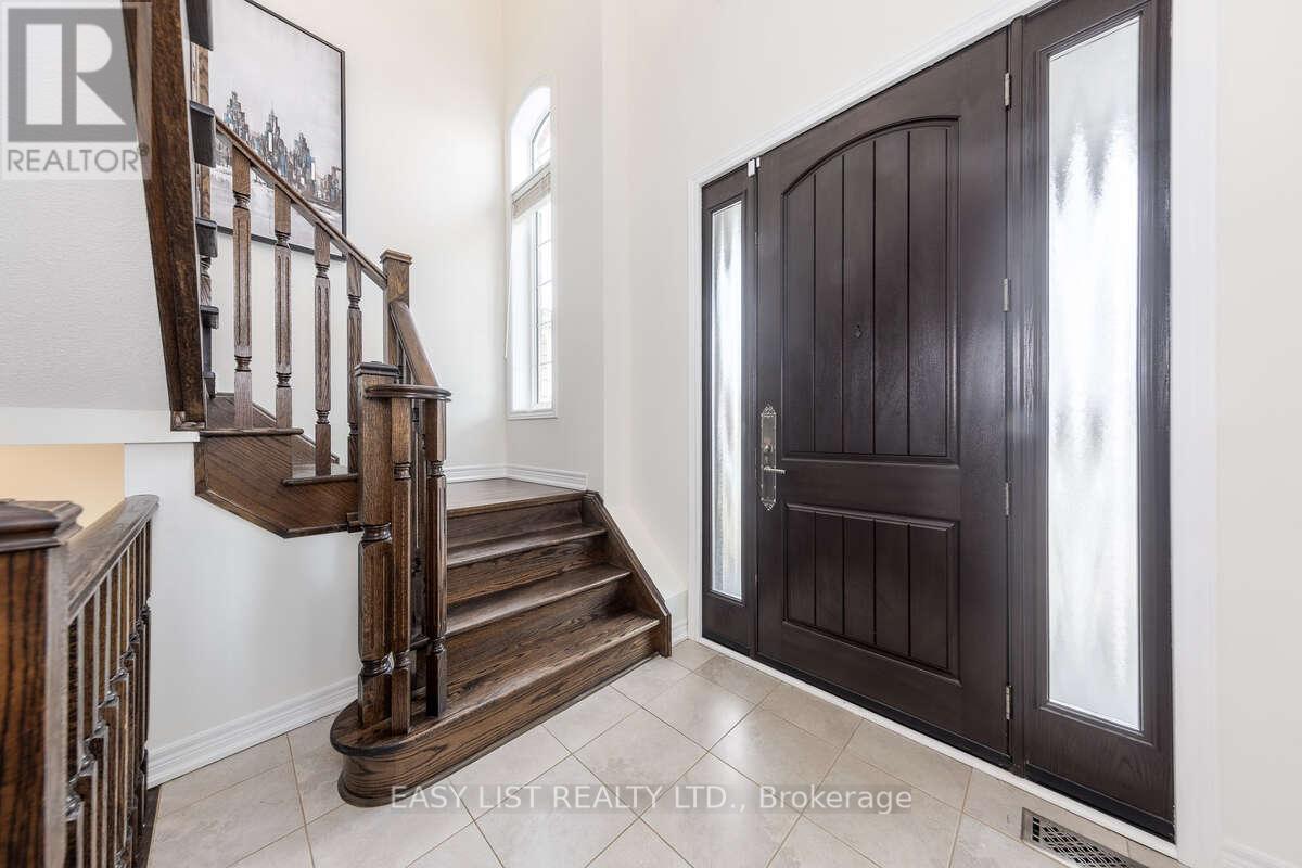 68 Jolana Crescent, Halton Hills (Georgetown), Ontario  L7G 0G4 - Photo 4 - W13093848