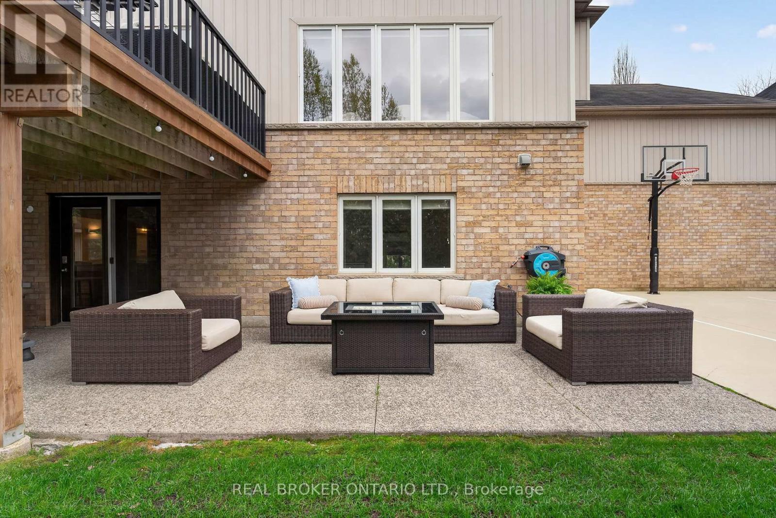 8 Gamble Street, Halton Hills (Glen Williams), Ontario  L7G 0B7 - Photo 48 - W13094154