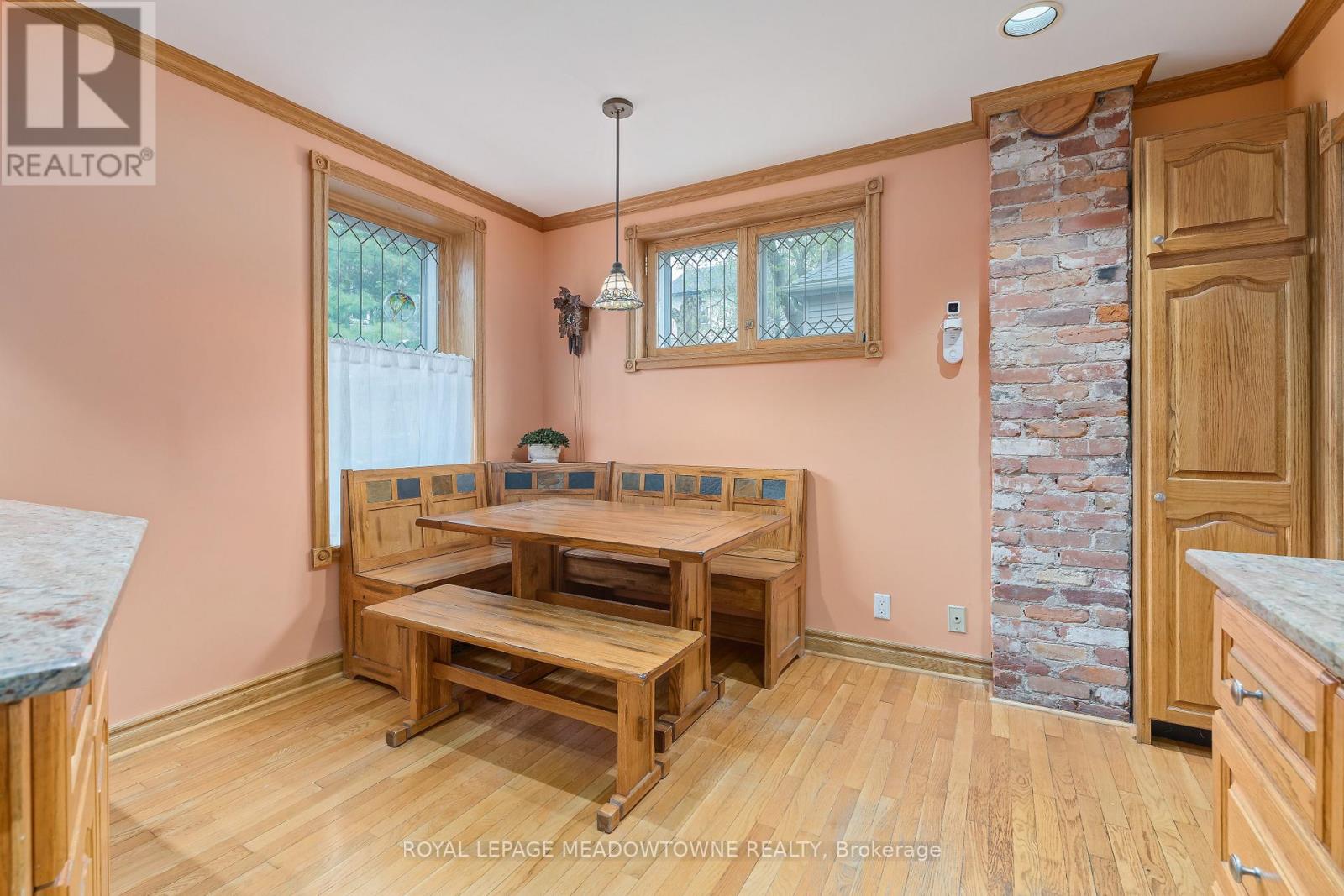 8 Queen Street, Halton Hills (Georgetown), Ontario  L7G 2E4 - Photo 18 - W13096092