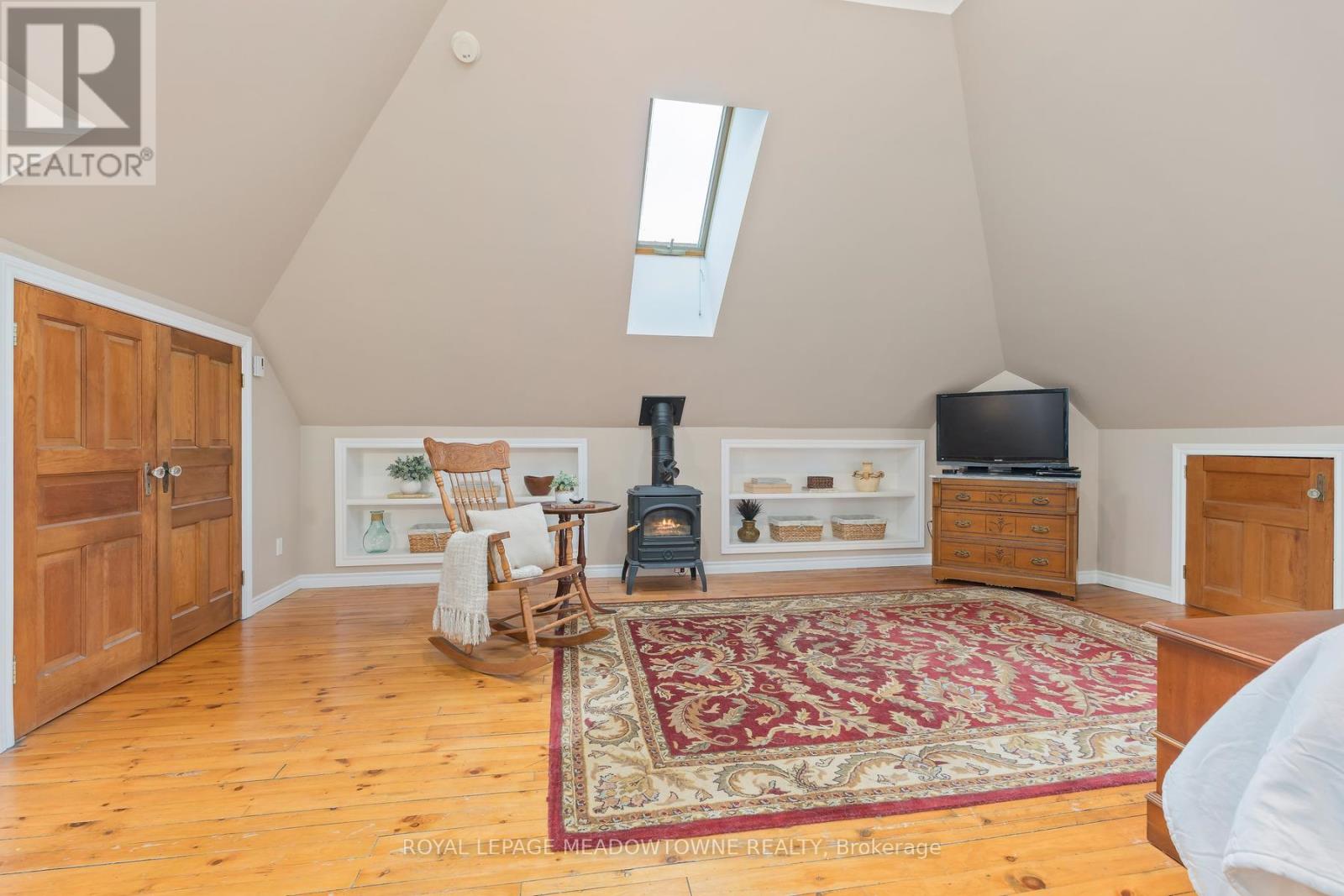 8 Queen Street, Halton Hills (Georgetown), Ontario  L7G 2E4 - Photo 34 - W13096092