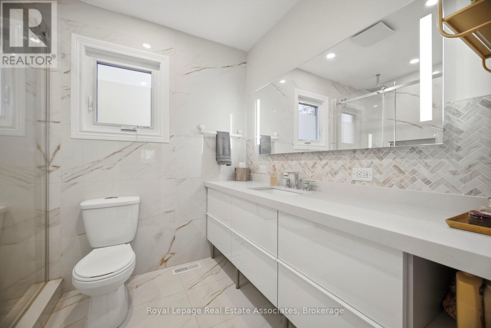 225 Barber Drive, Halton Hills (Georgetown), Ontario  L7G 5K5 - Photo 30 - W13098472