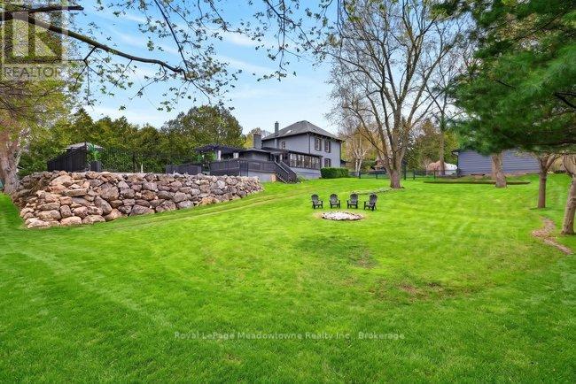 53 Campbellville Avenue E, Milton (Campbellville), Ontario  L0P 1B0 - Photo 44 - W13104922