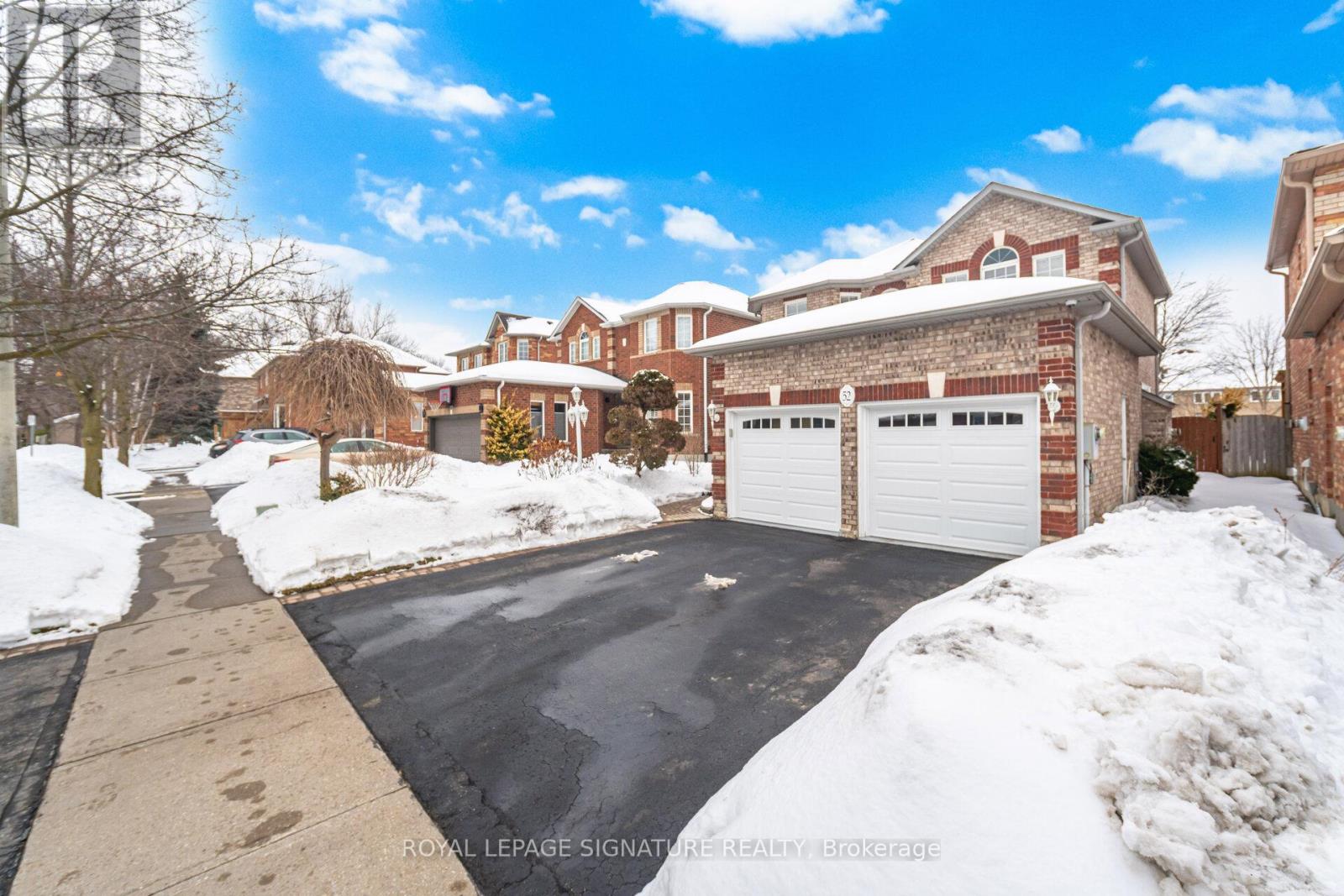 52 Durham Street, Halton Hills (Georgetown), Ontario  L7G 5X4 - Photo 3 - W13106860