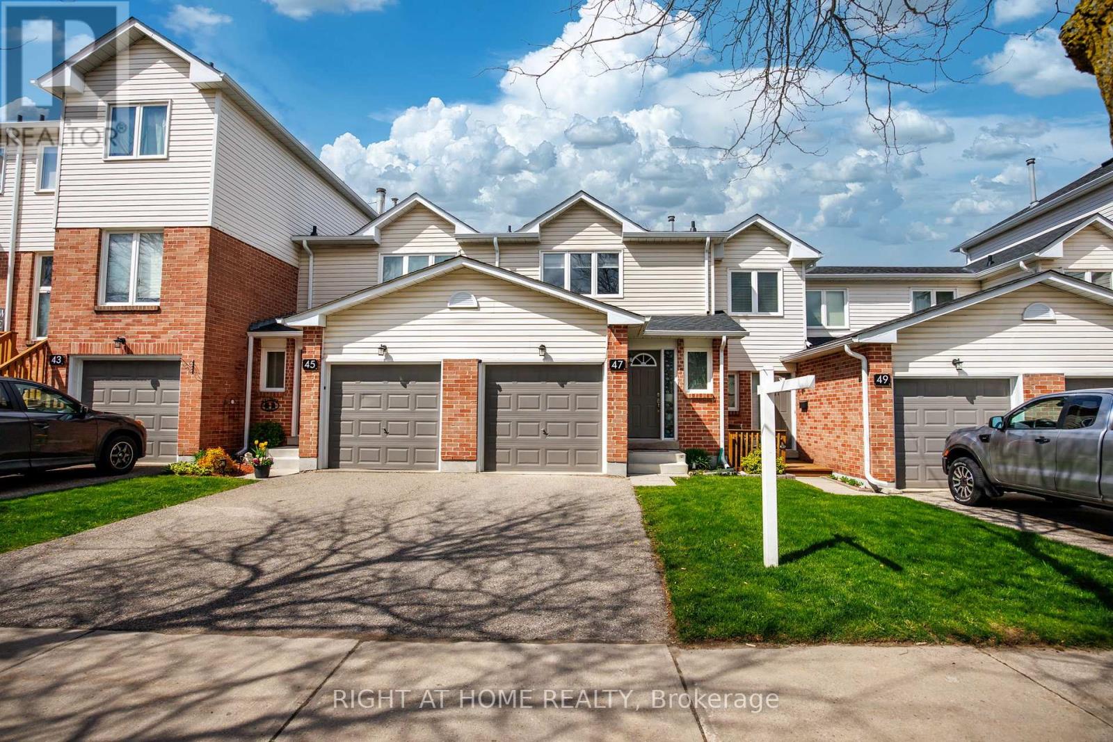 74 - 47 Stewart Maclaren Road, Halton Hills (Georgetown), Ontario  L7G 5L8 - Photo 1 - W13107506