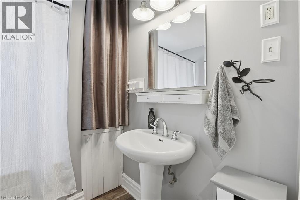 125 Main St N Street, Halton Hills, Ontario  L7G 3E5 - Photo 19 - 40827604