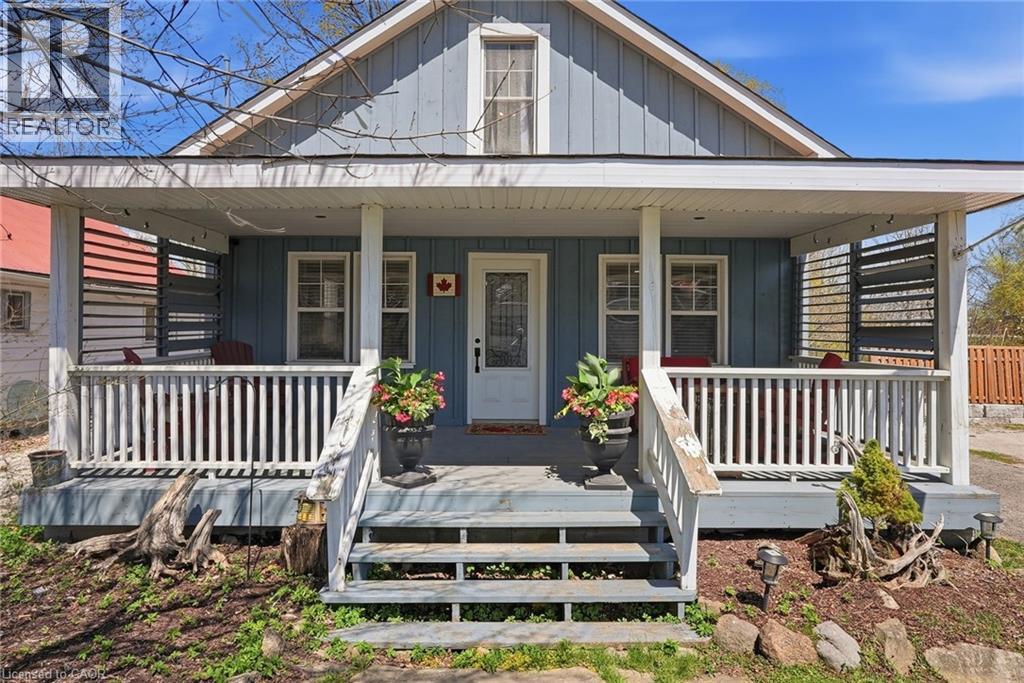 125 Main St N Street, Halton Hills, Ontario  L7G 3E5 - Photo 5 - 40827604
