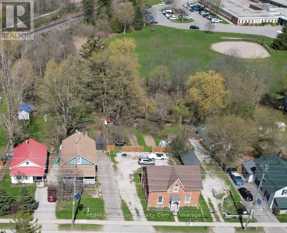 125 Main Street N, Halton Hills (Ac Acton), Ontario  L7J 1W5 - Photo 40 - W13115428