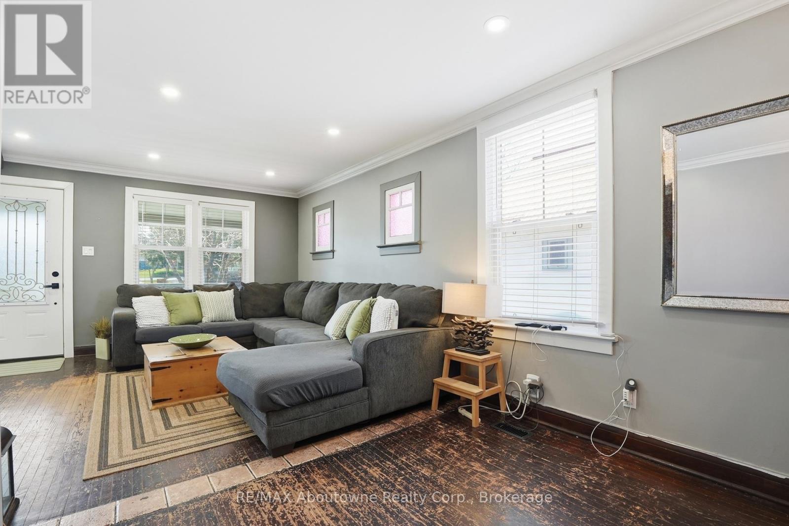125 Main Street N, Halton Hills (Ac Acton), Ontario  L7J 1W5 - Photo 7 - W13115428