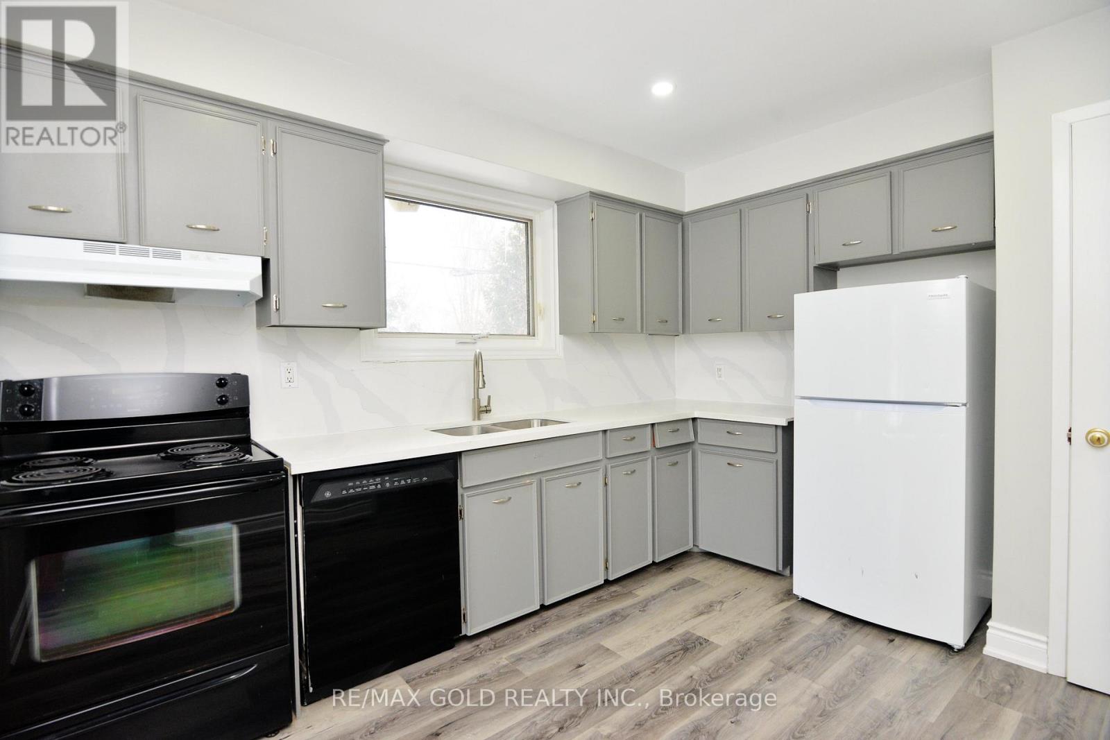 70 Greystone Crescent, Halton Hills (Georgetown), Ontario  L7G 1G9 - Photo 14 - W13117888