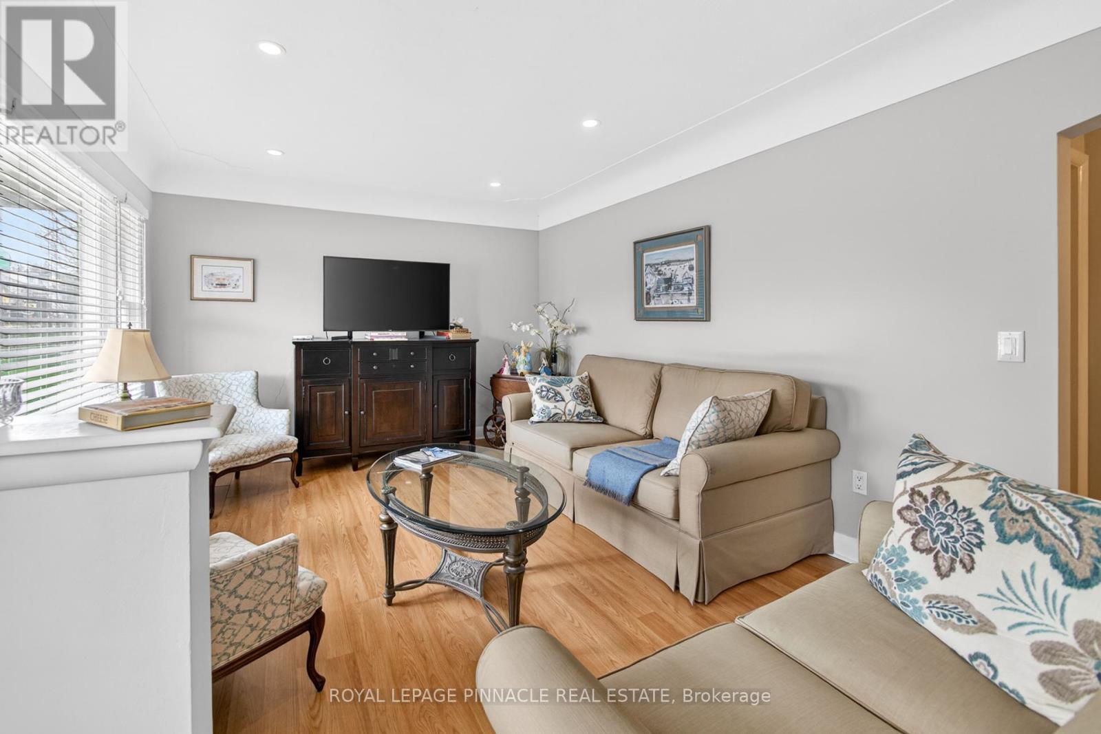 45 Main Street N, Milton (Campbellville), Ontario  L0P 1B0 - Photo 10 - W13119176