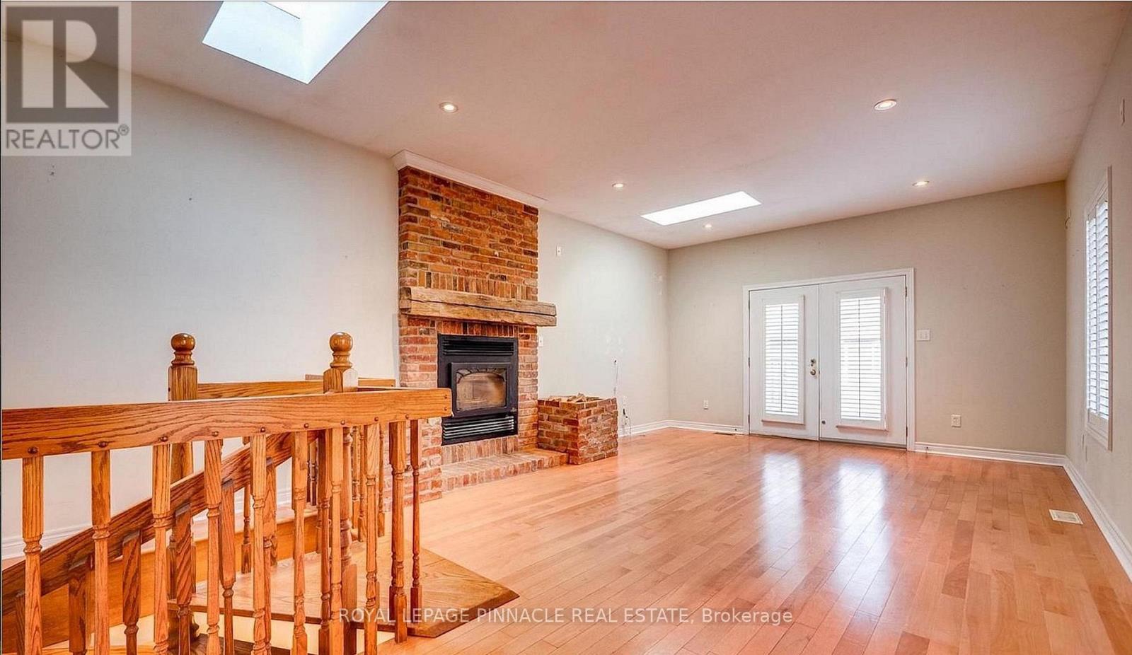 51 Main Street N, Milton (Campbellville), Ontario  L0P 1B0 - Photo 14 - W13119194