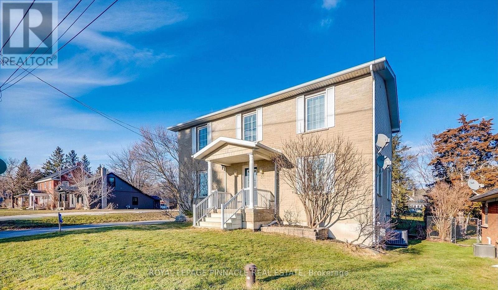 51 Main Street N, Milton (Campbellville), Ontario  L0P 1B0 - Photo 2 - W13119194