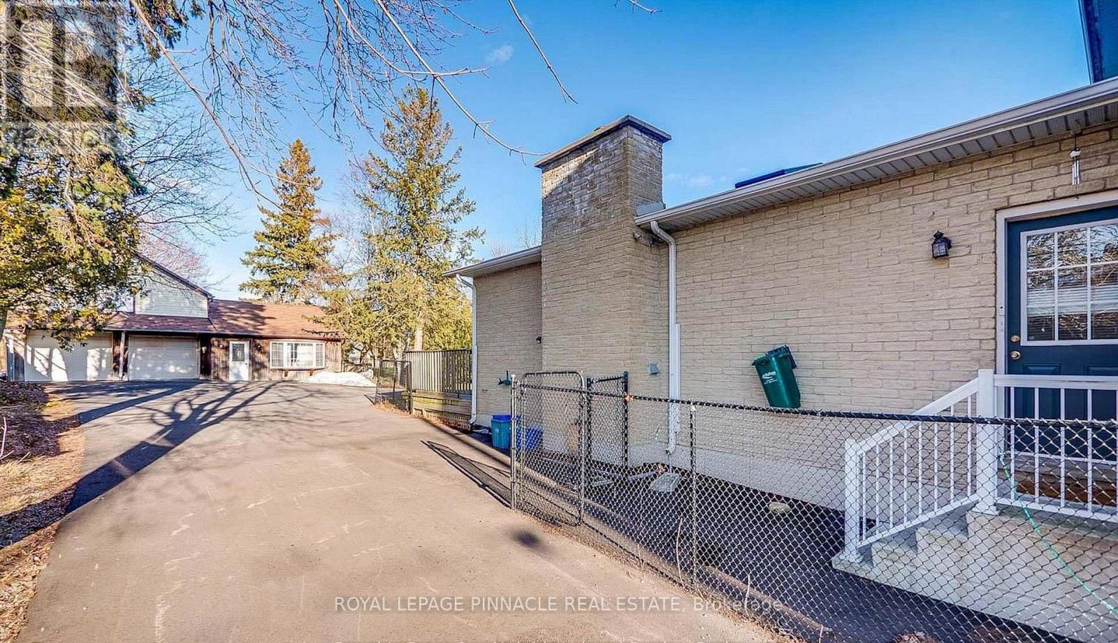 51 Main Street N, Milton (Campbellville), Ontario  L0P 1B0 - Photo 28 - W13119194