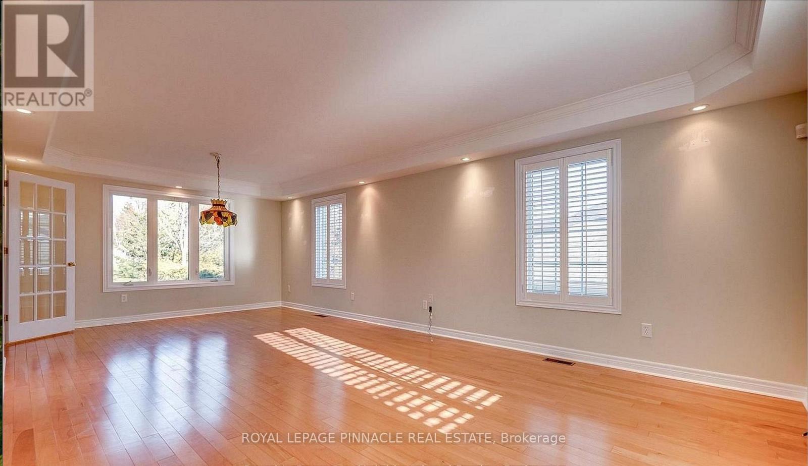51 Main Street N, Milton (Campbellville), Ontario  L0P 1B0 - Photo 5 - W13119194