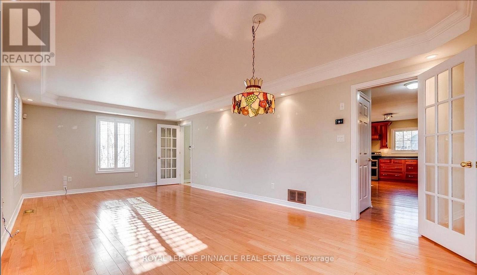 51 Main Street N, Milton (Campbellville), Ontario  L0P 1B0 - Photo 7 - W13119194