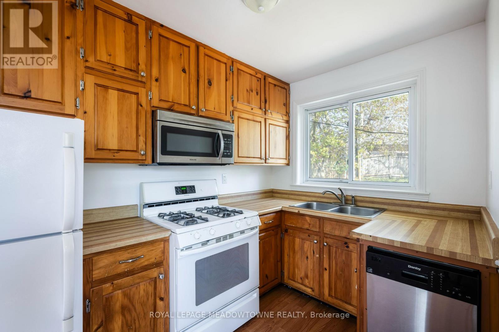 169 Longfield Road, Halton Hills (Ac Acton), Ontario  L7J 2K7 - Photo 18 - W13122896