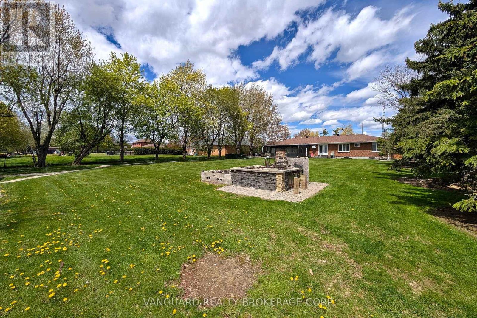 8070 Hornby Road, Halton Hills (Rural Halton Hills), Ontario  L0P 1E0 - Photo 33 - W13124328