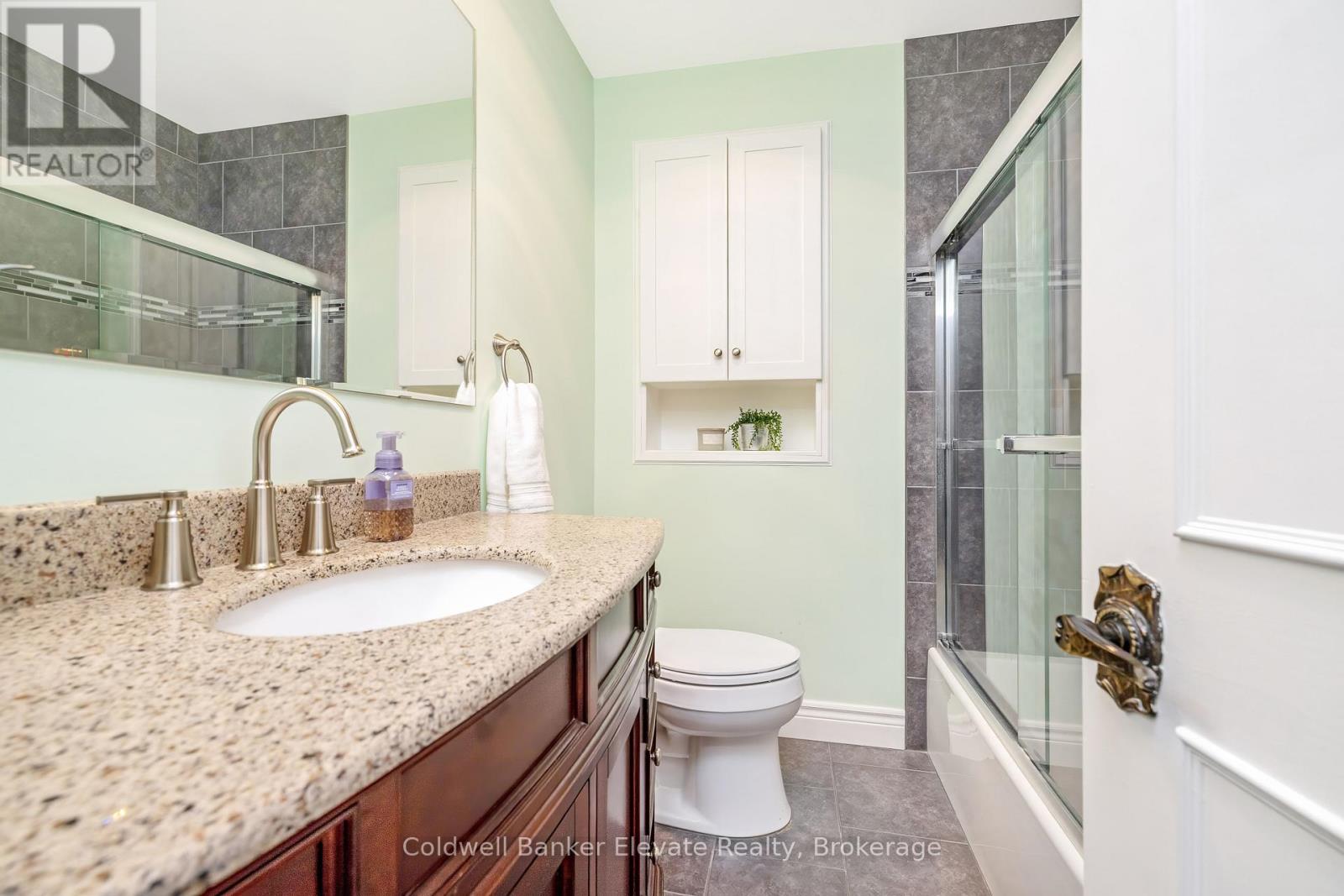 45 Shelley Street, Halton Hills (Georgetown), Ontario  L7G 3X2 - Photo 24 - W13124664