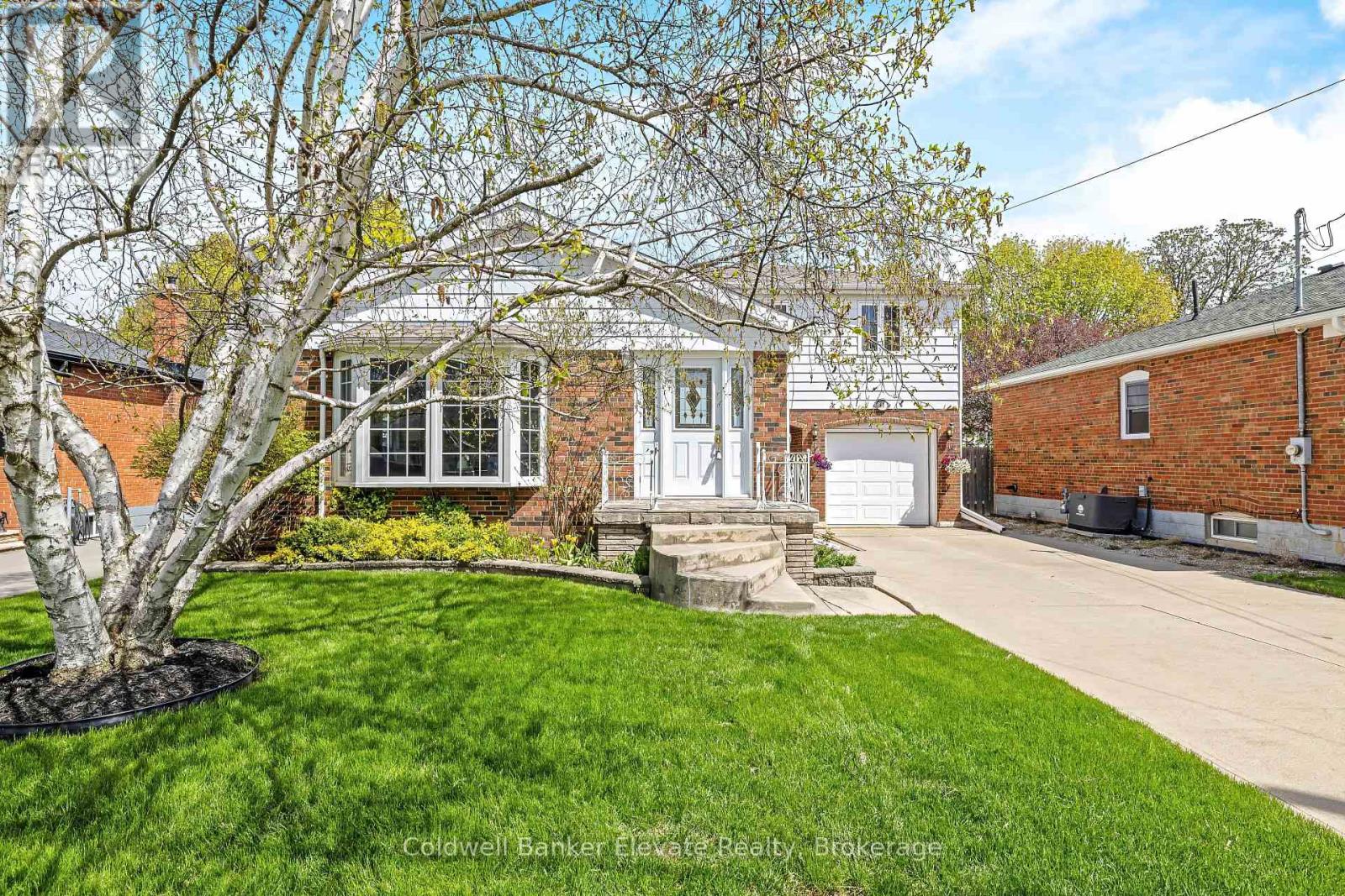 45 Shelley Street, Halton Hills (Georgetown), Ontario  L7G 3X2 - Photo 7 - W13124664