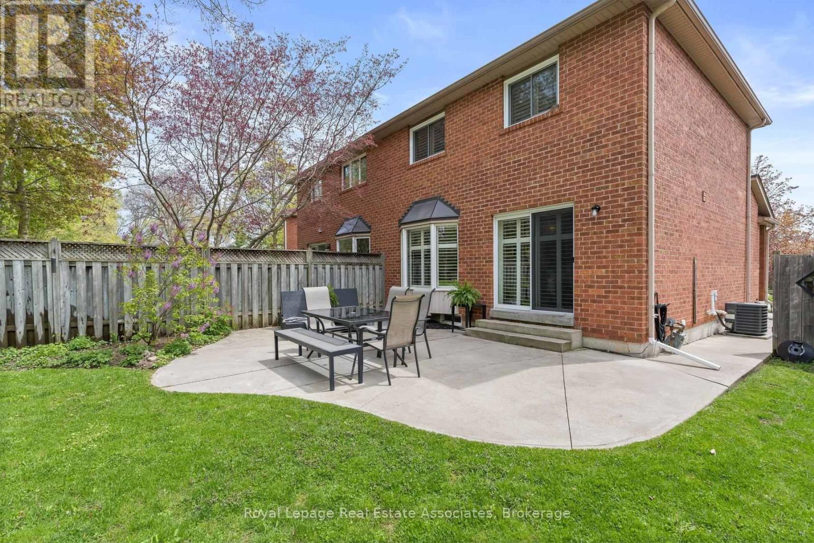 28 Gilmer Court, Halton Hills (Georgetown), Ontario  L7G 5X5 - Photo 24 - W13126088