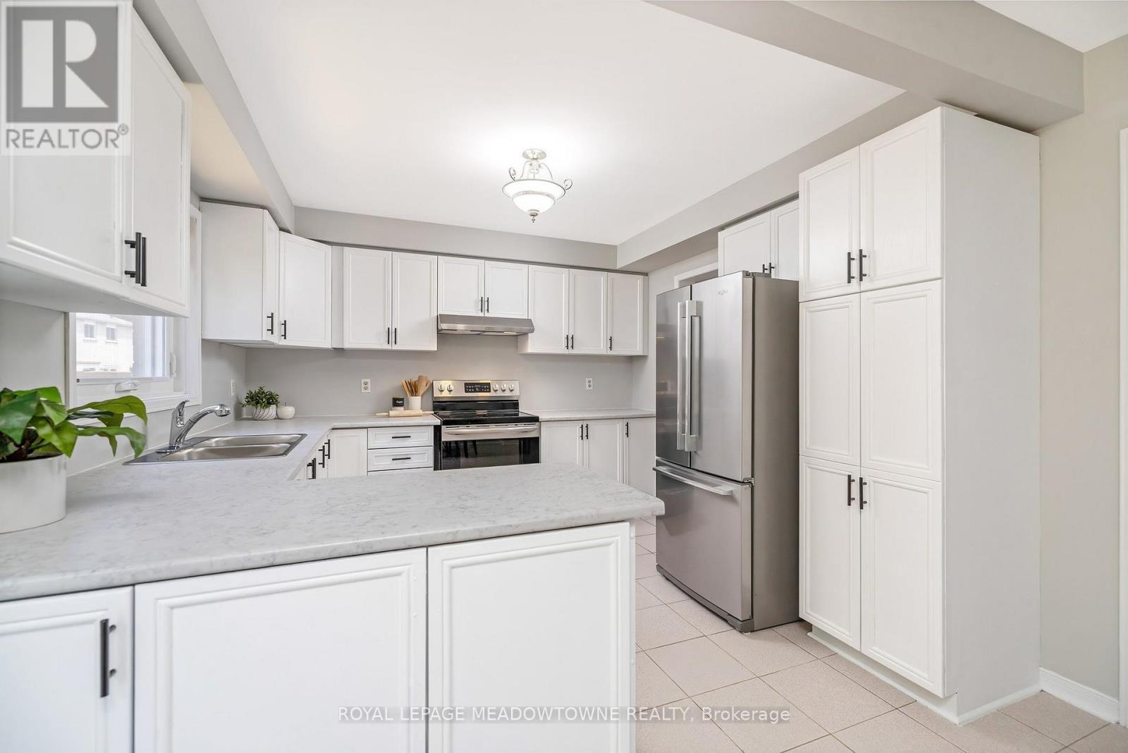 15 Mull Gate, Halton Hills (Georgetown), Ontario  L7G 5J6 - Photo 11 - W13127580