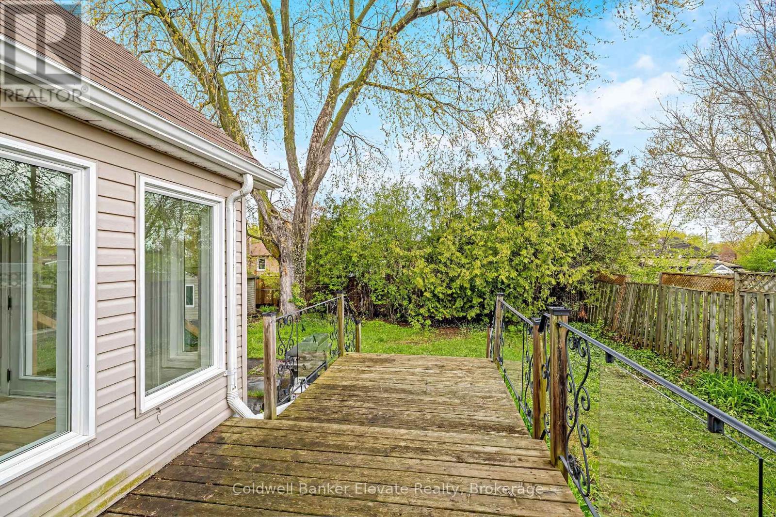 39 Mcgilvray Crescent, Halton Hills (Georgetown), Ontario  L7G 1L7 - Photo 48 - W13131038