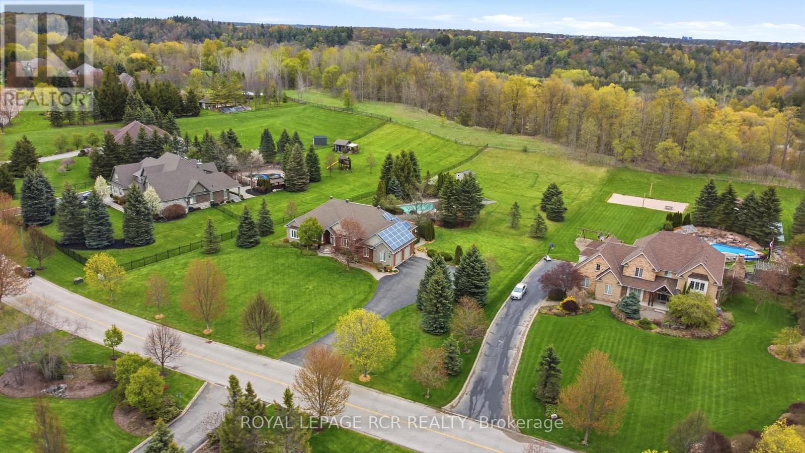 22 Bishop Court, Halton Hills (Glen Williams), Ontario  L7G 6G8 - Photo 41 - W13131760