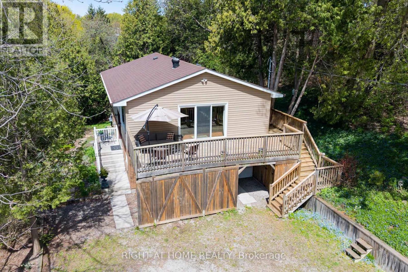 68 Ewing Street, Halton Hills (Georgetown), Ontario  L7G 5A1 - Photo 4 - W13131962