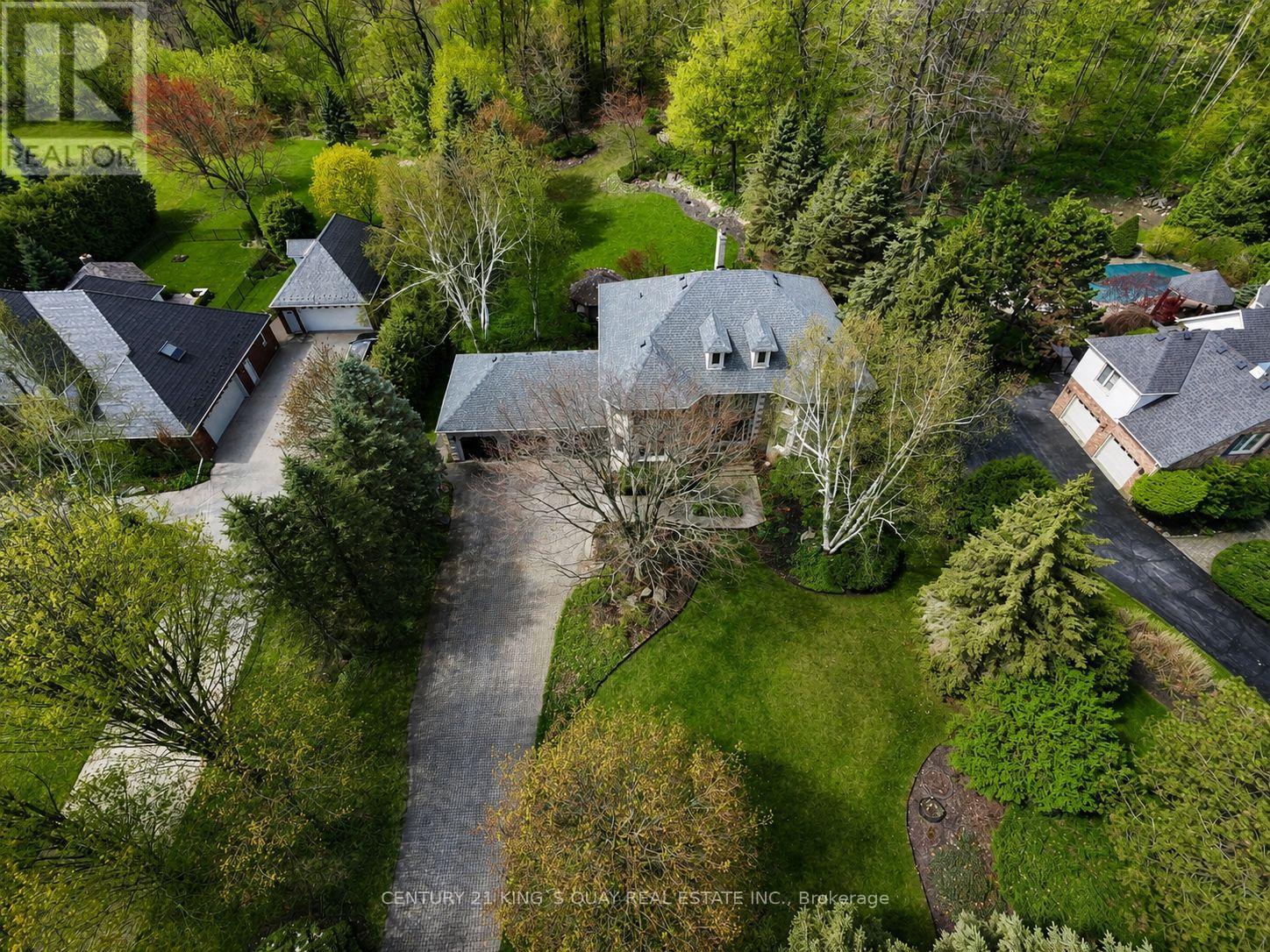 110 Crawford Crescent, Milton (Campbellville), Ontario  L0P 1B0 - Photo 1 - W13132786