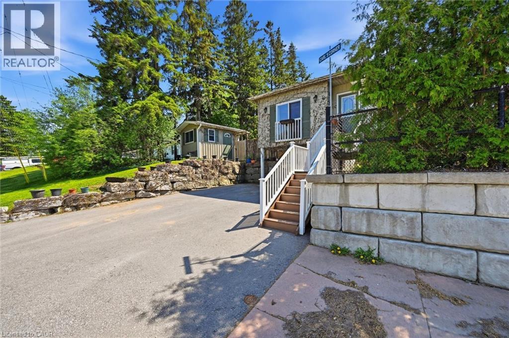 8 Delrex Boulevard, Georgetown, Ontario  L7G 3X6 - Photo 3 - 40828102