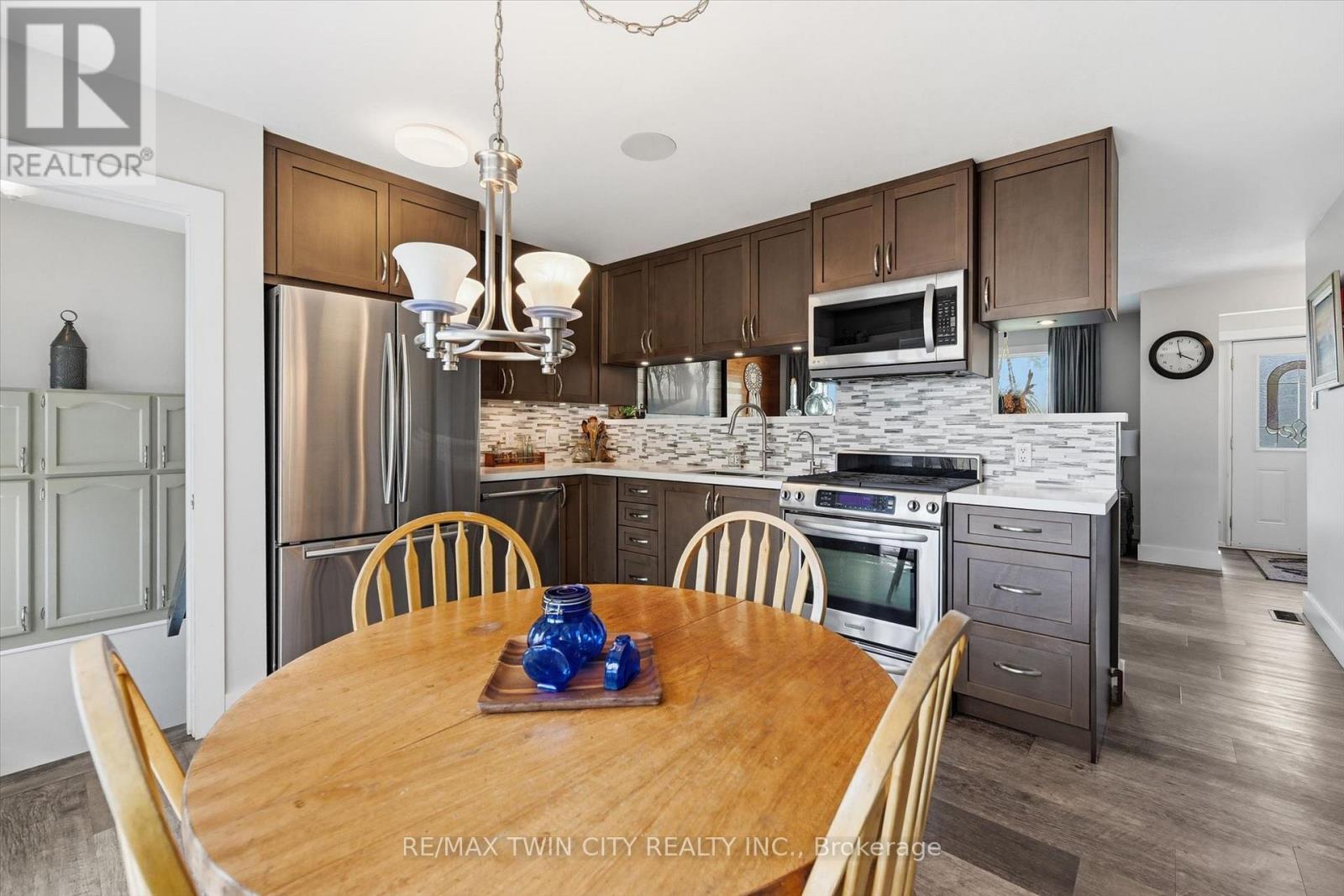 8 Delrex Boulevard, Halton Hills (Georgetown), Ontario  L7G 3X6 - Photo 14 - W13143430