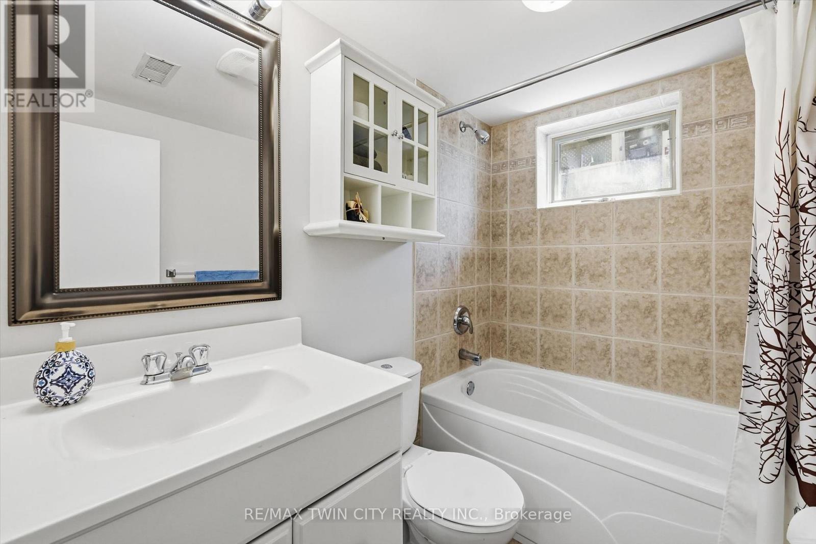 8 Delrex Boulevard, Halton Hills (Georgetown), Ontario  L7G 3X6 - Photo 31 - W13143430
